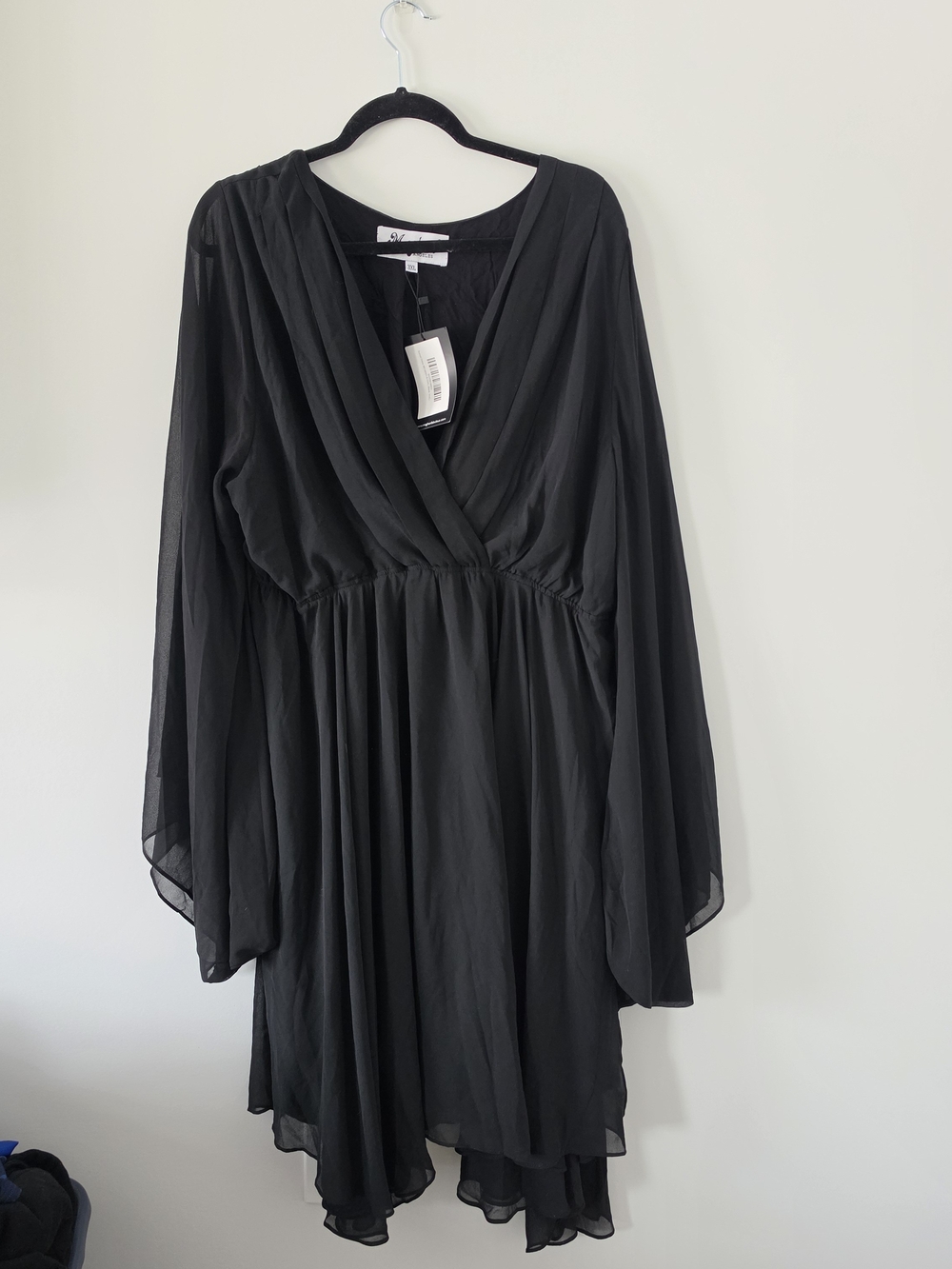 Meghan Los Angeles "Sunset Dress" Black Batwing Sleeve Dress NWT Size 3XL